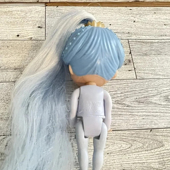 2015 Fisher Price Nickelodeon 6" Shimmer & Shine Layla Doll with Baby Blue Hair. - Picture 5 of 8